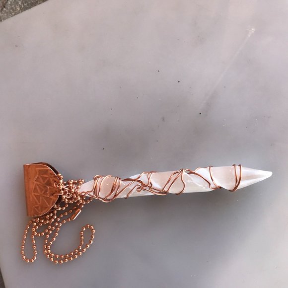 Selenite Healing Wand Pendant Pendulum LONG Reiki Crystal Necklace Shamanic - Picture 8 of 9